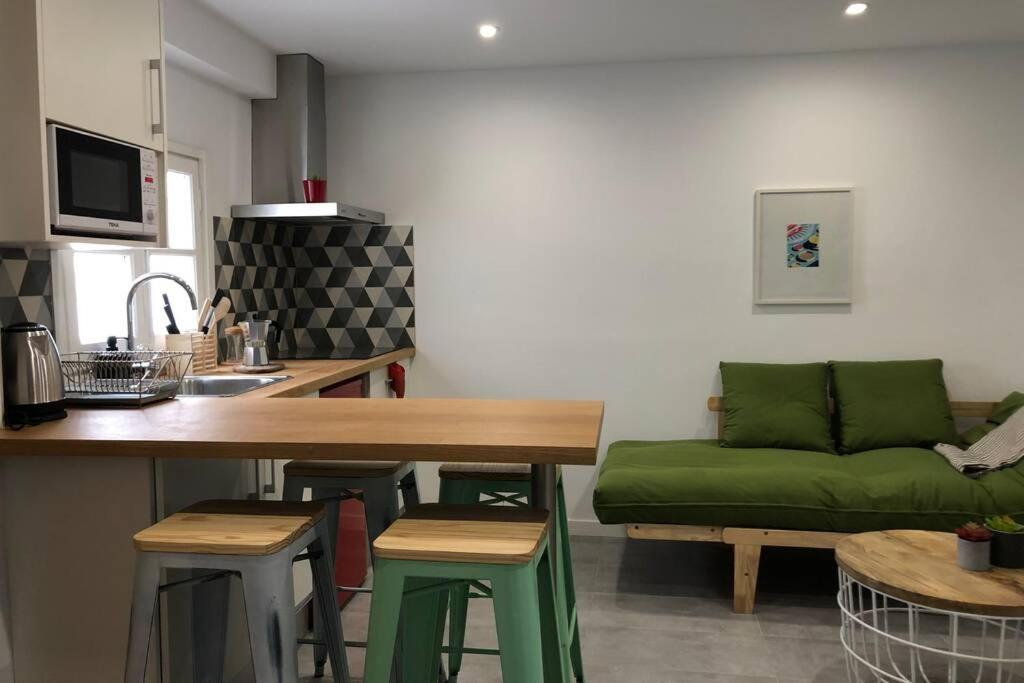 M3 Terrace. Cool Apartment 15 Min Center By Metro Esplugues de Llobregat Dış mekan fotoğraf