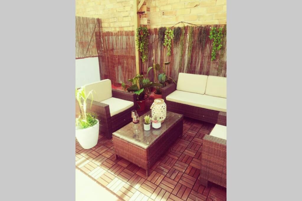 M3 Terrace. Cool Apartment 15 Min Center By Metro Esplugues de Llobregat Dış mekan fotoğraf
